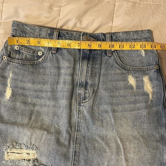 GAP Skirt Women Size 27 Blue Denim Jean Distressed 5 Pocket Mini Straight 2363… - Picture 3 of 8